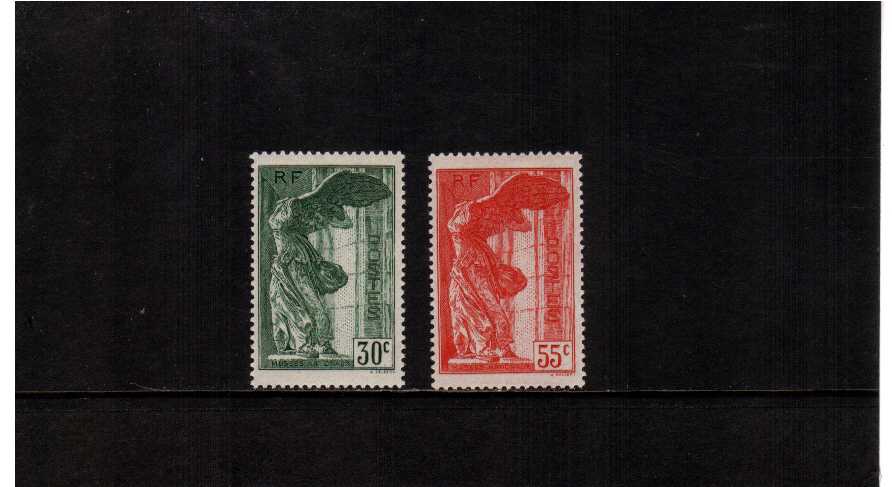National Museums set of 2 lightly mounted mint