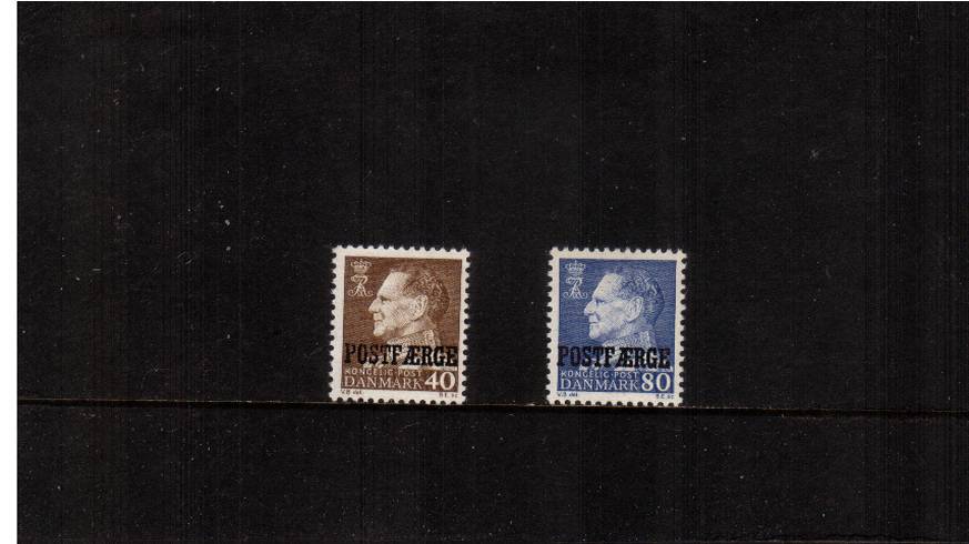 PARCEL POST<br/>
Overprinted set of two duperb unmounted mint